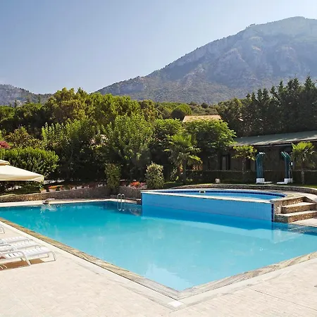 Residenza Giancesare Family Aparthotel 4*