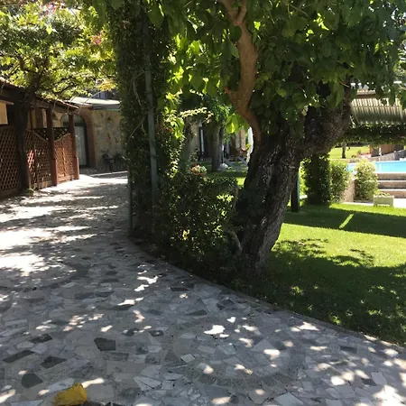 Residenza Giancesare Family 4* Paestum